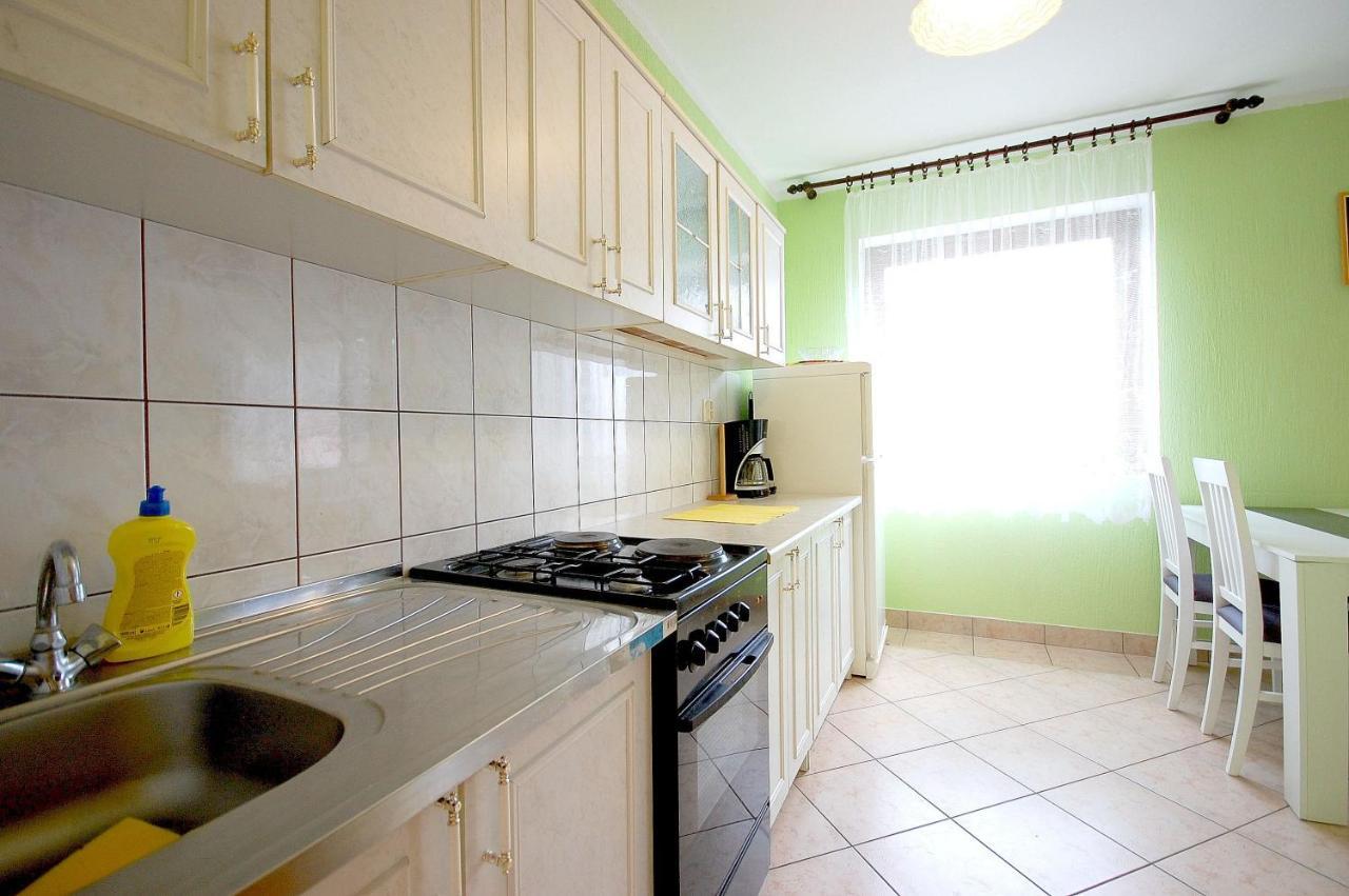 Apartment Ivan By El-Pi Tours Malinska Exteriér fotografie